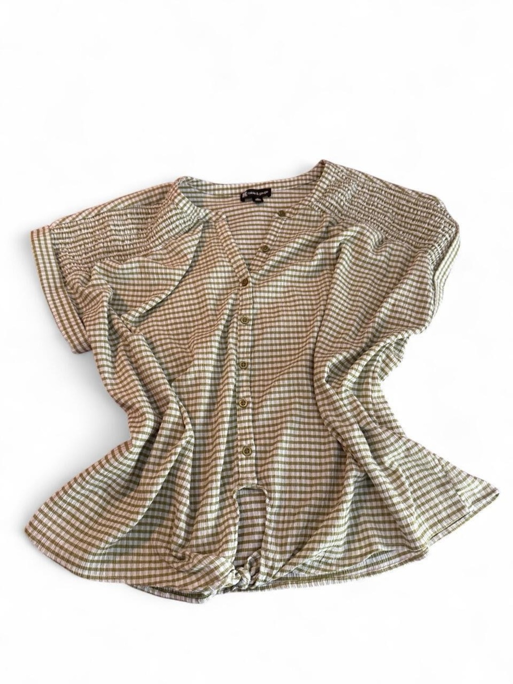 Cable & Gauge Green and Cream Plaid Button-Front Top